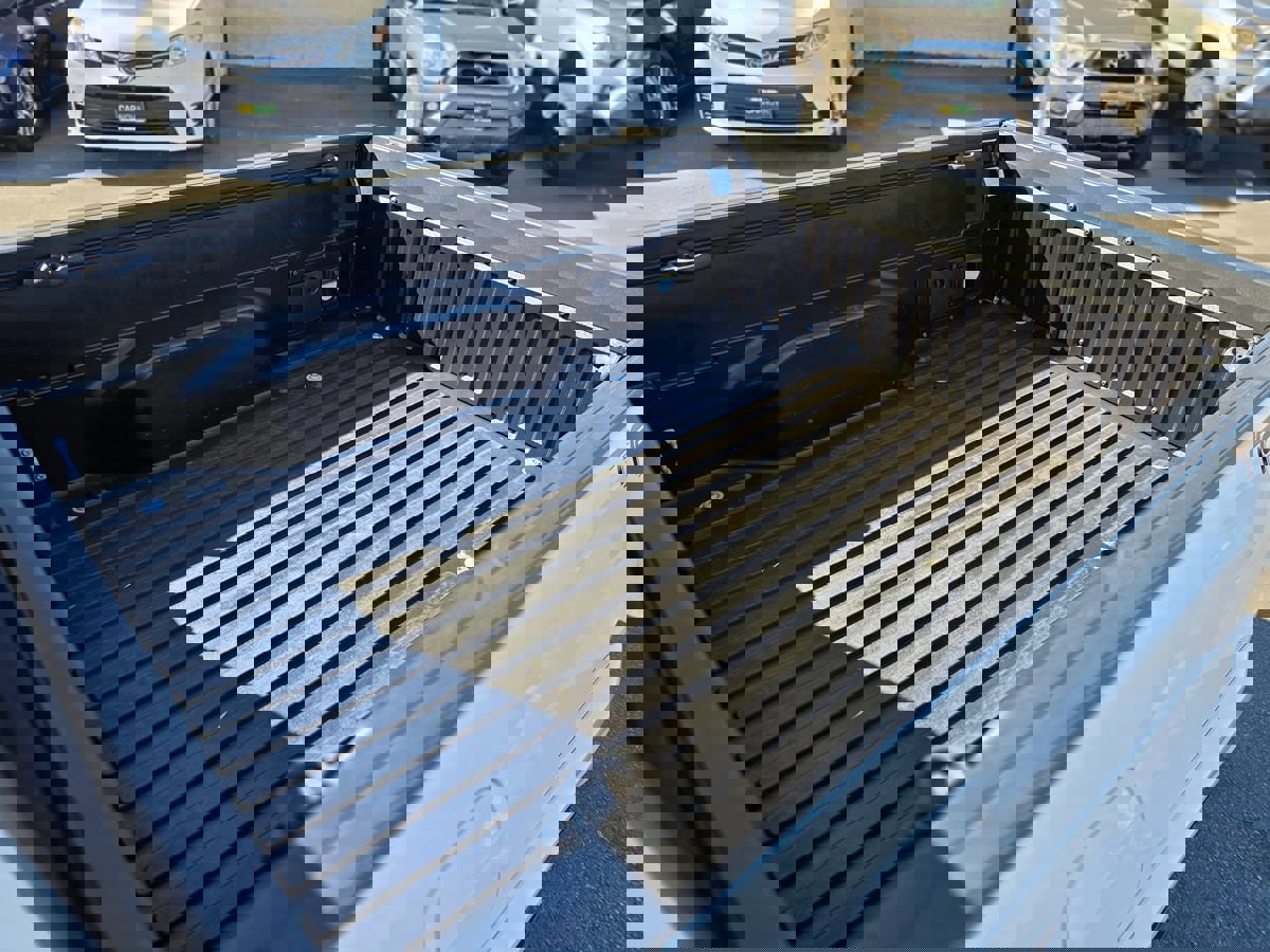 Used 2017 Toyota Tacoma TRD Sport w/ Tow Package image 13