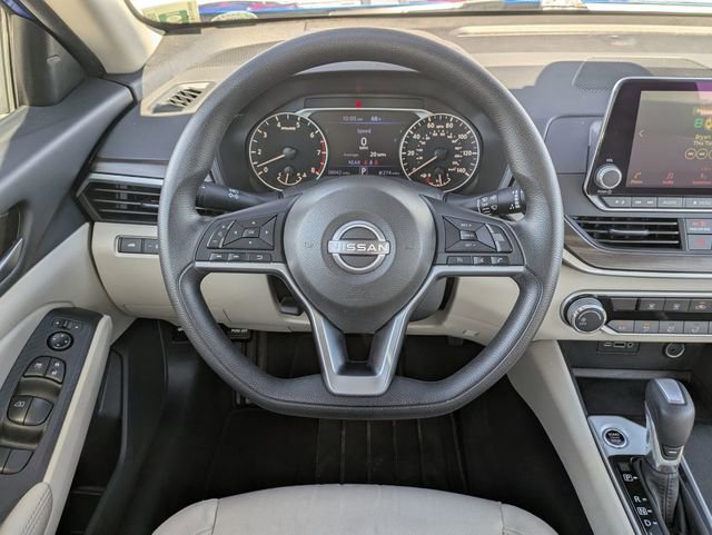 Used 2025 Nissan Altima 2.5 SV image 29