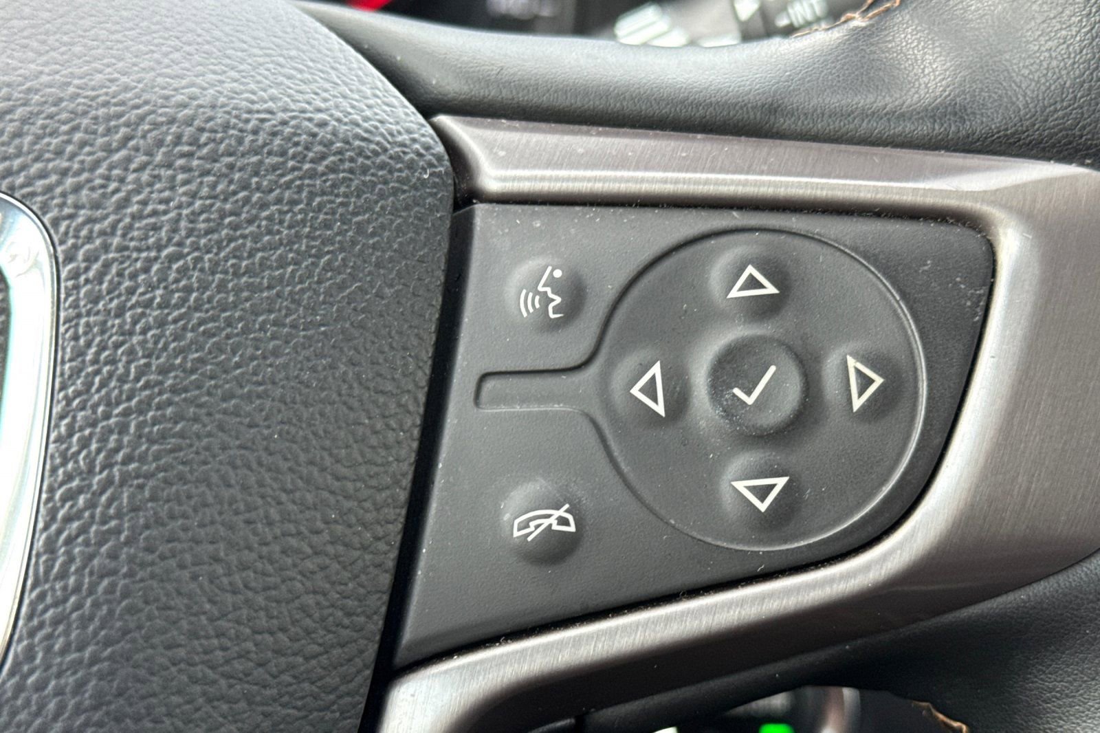 Certified 2023 GMC Terrain AT4 image 27