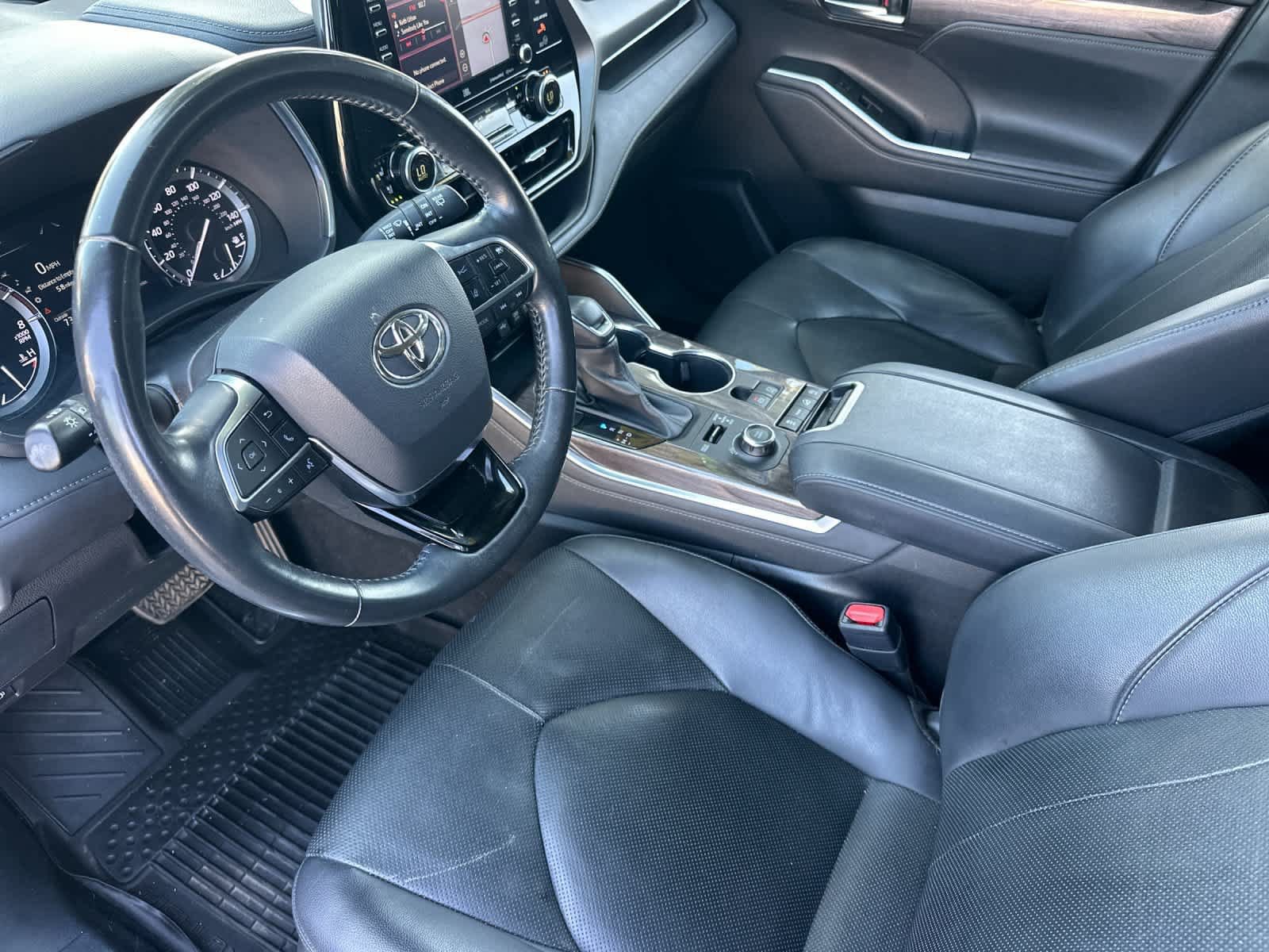 Used 2020 Toyota Highlander Limited AWD/4WD image 12