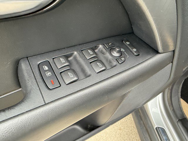 Used 2011 Volvo XC70 3.2 image 14