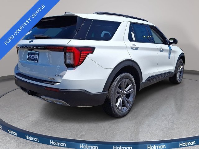 Used 2026 Ford Explorer Active w/ Active Comfort Package AWD/4WD image 4