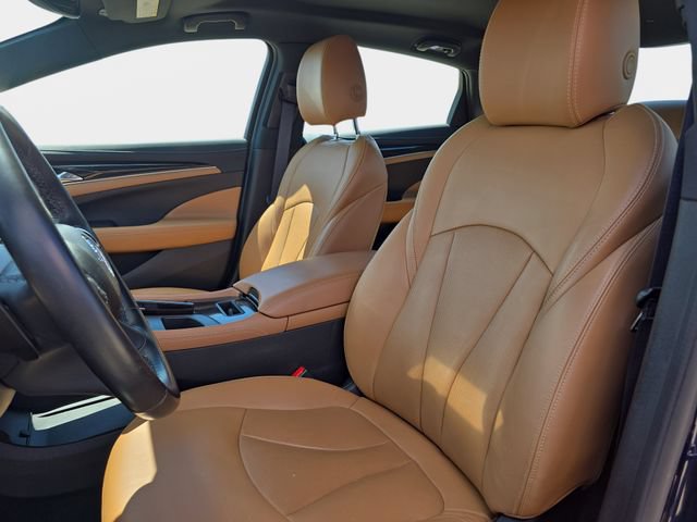 Used 2017 Buick LaCrosse Essence FWD image 17