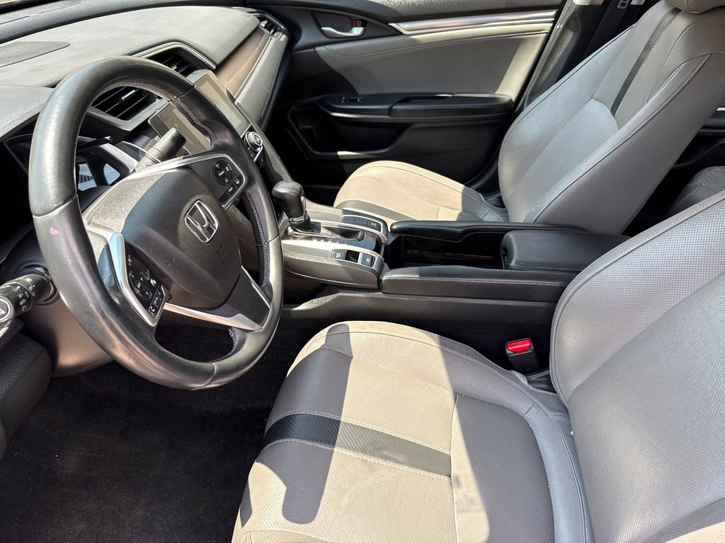Used 2016 Honda Civic Touring image 19