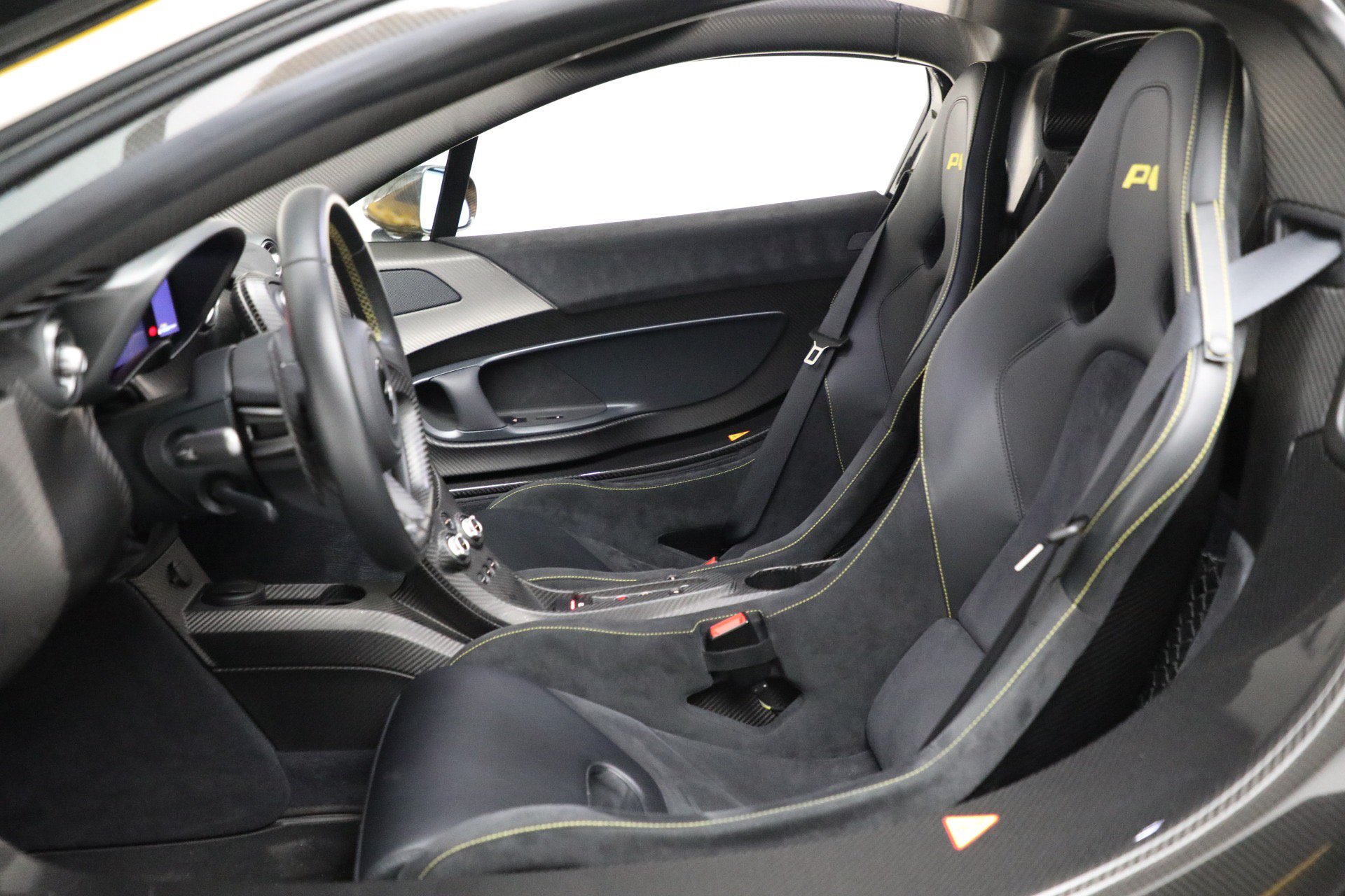 Used 2015 McLaren P1 RWD image 20