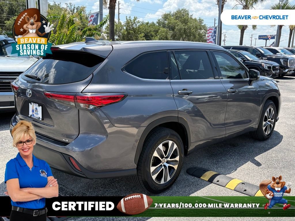 Used 2022 Toyota Highlander XLE FWD image 7