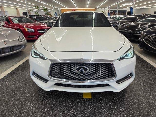 Used 2018 INFINITI Q60 3.0t Luxe w/ Sensory Package 3.0T Luxe AWD/4WD image 2