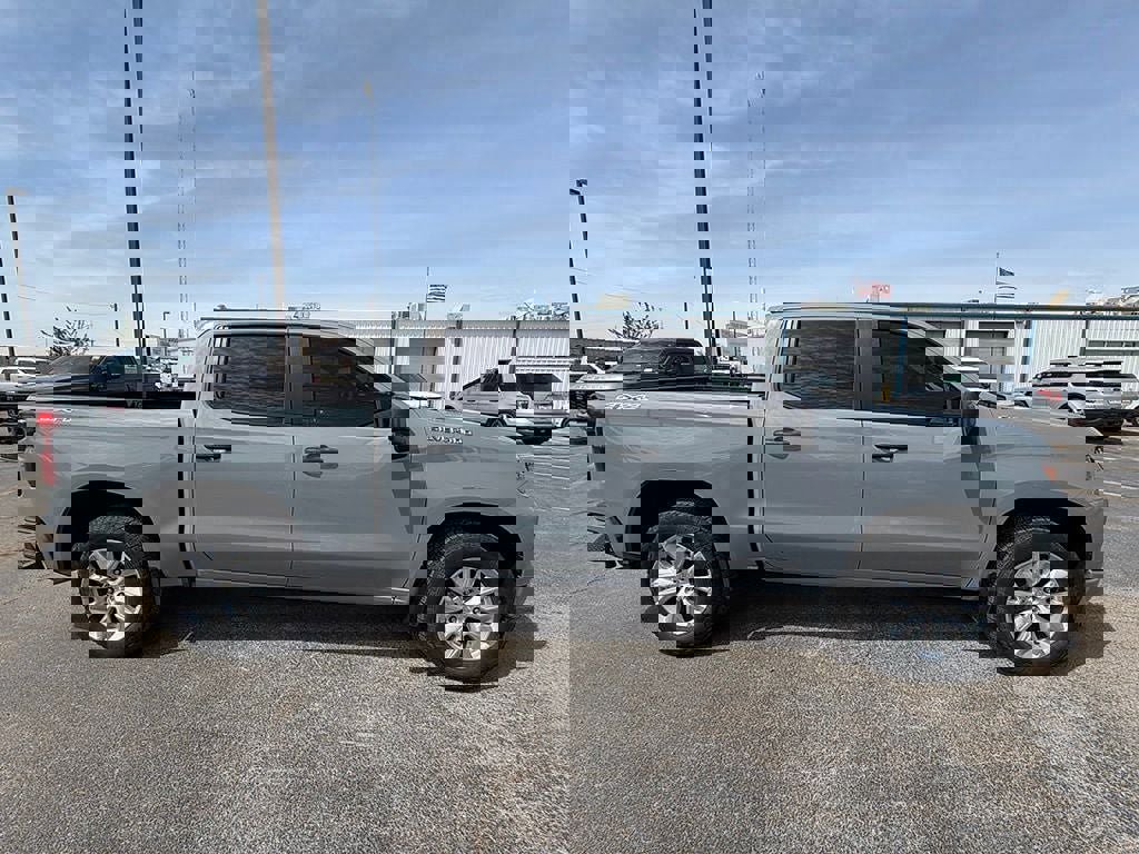 Used 2024 Chevrolet Silverado 1500 Custom image 8