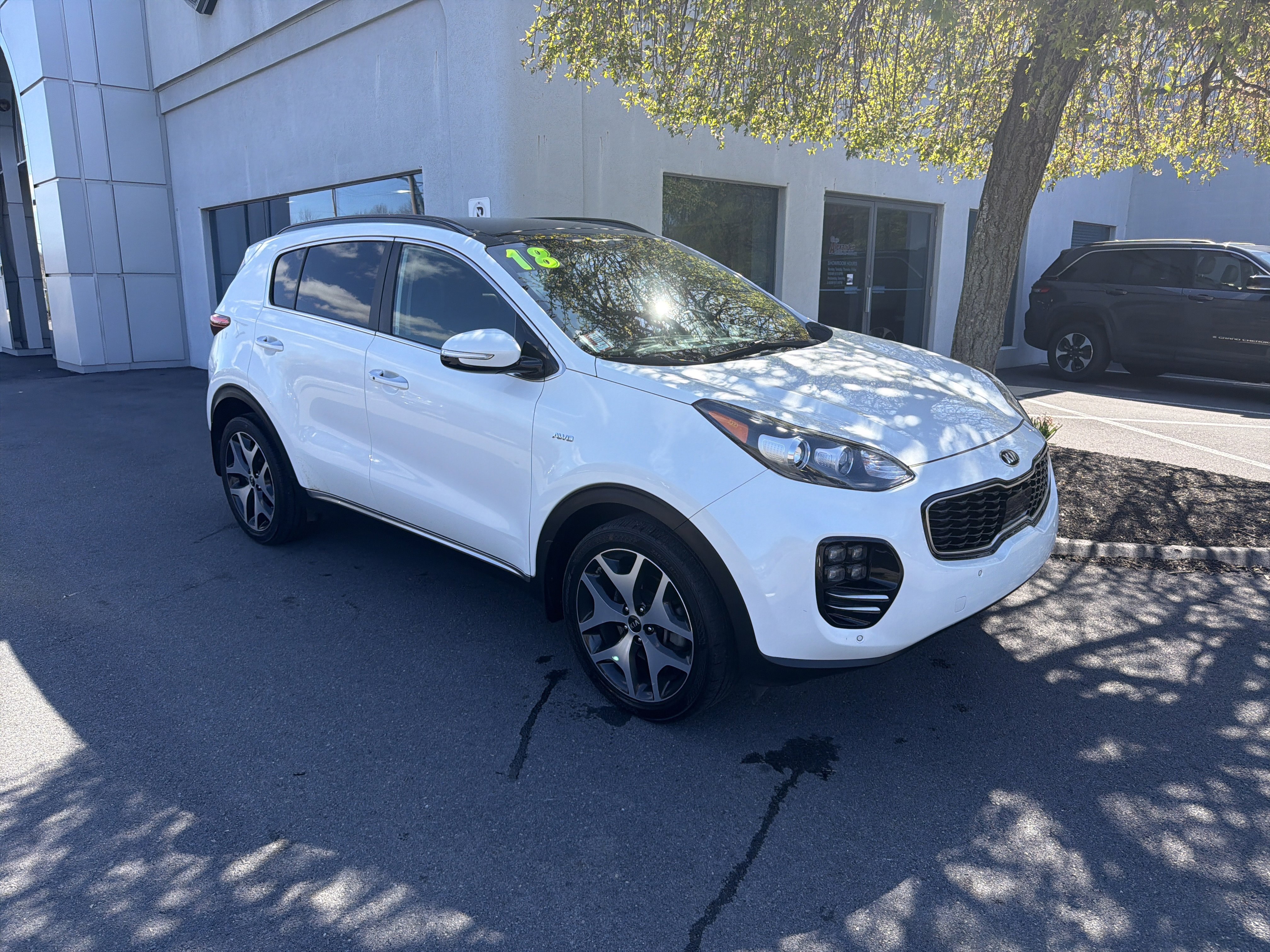Used 2018 Kia Sportage SX image 1