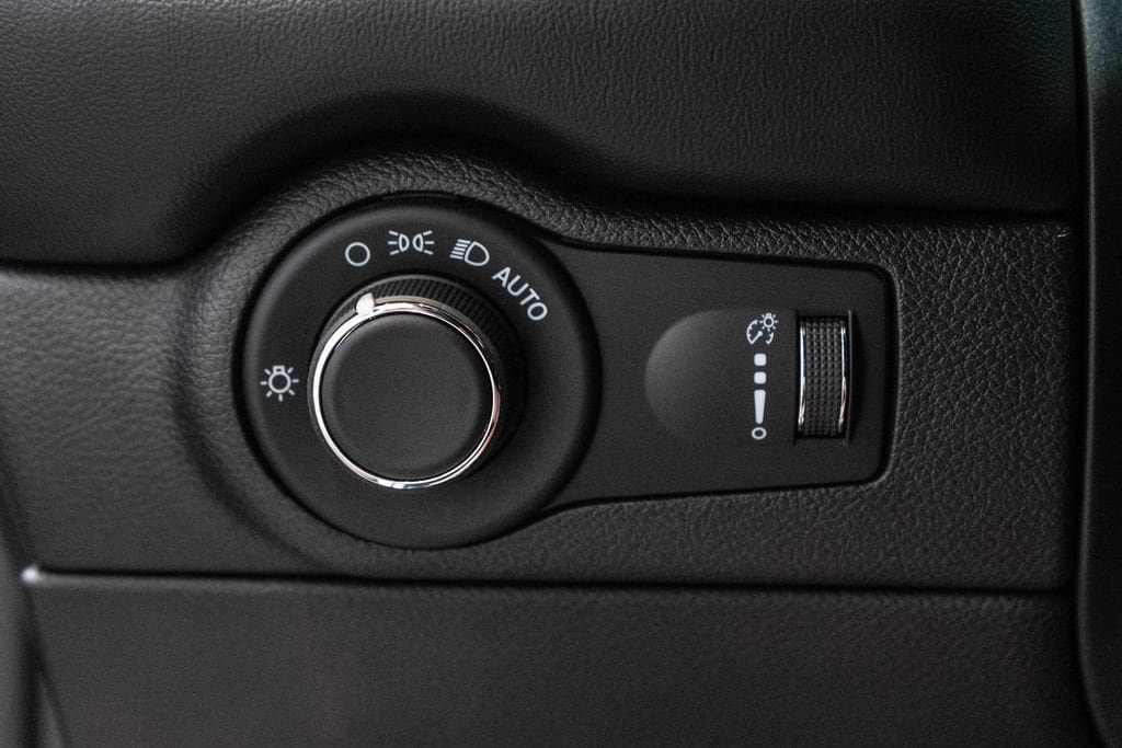 Used 2021 Dodge Durango SRT Hellcat w/ Technology Group AWD/4WD image 26