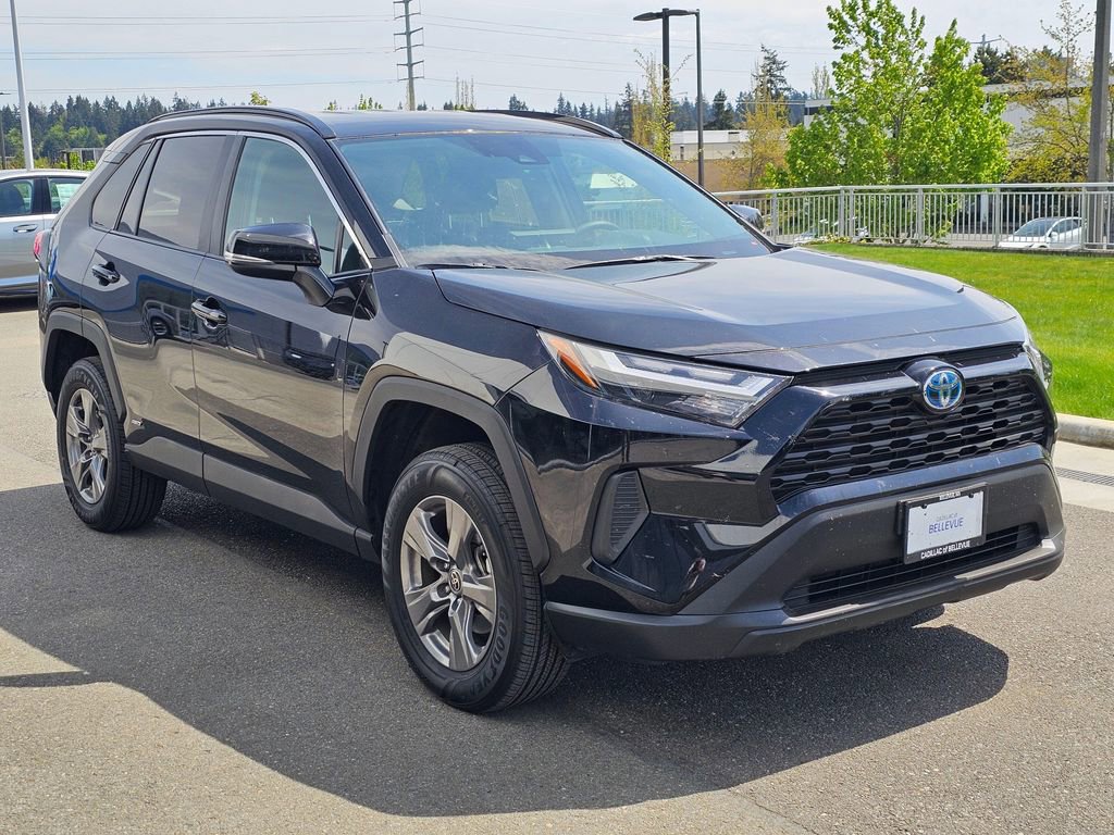 Used 2024 Toyota RAV4 XLE w/ Weather Package AWD/4WD image 7
