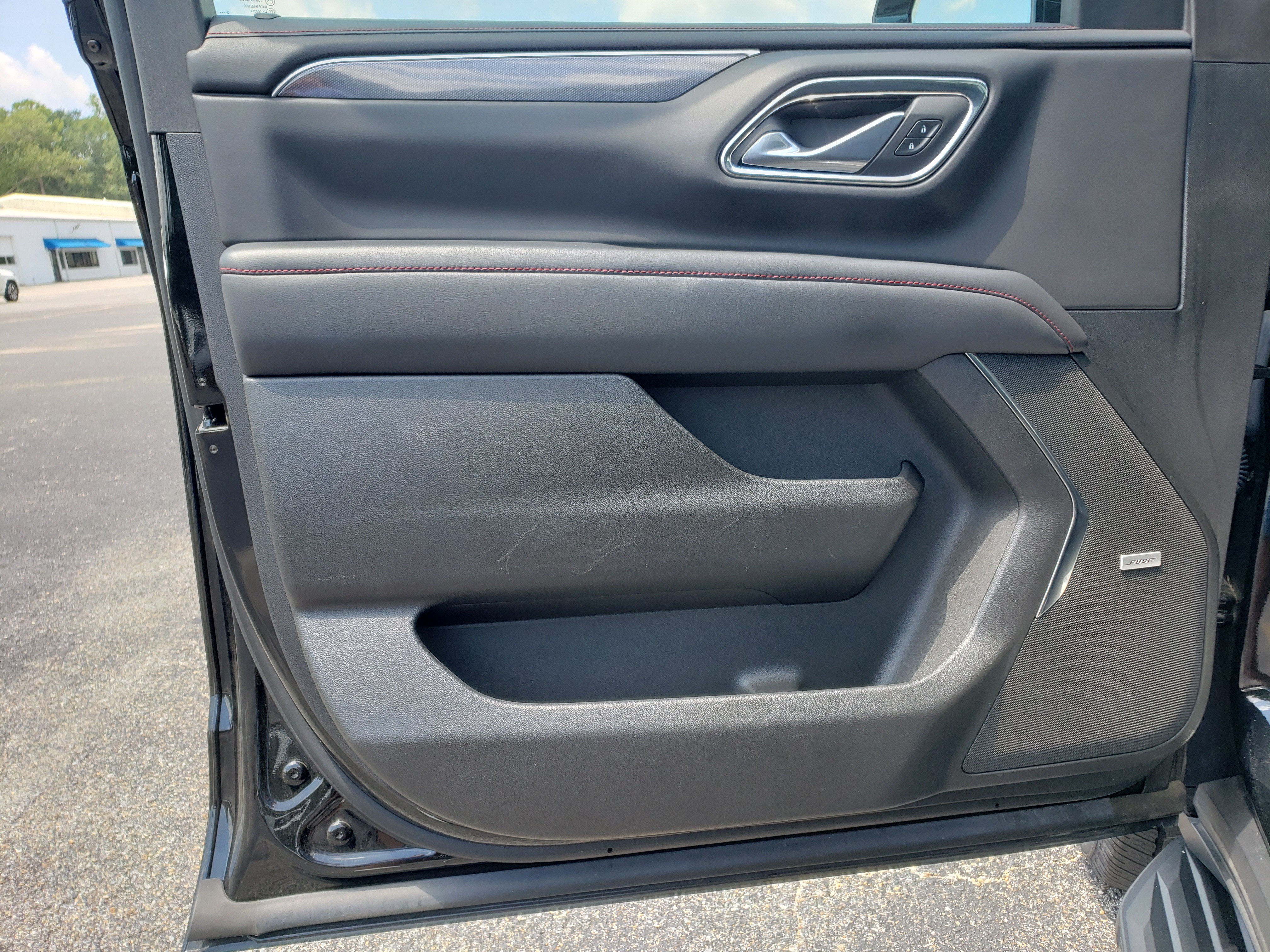 Used 2023 Chevrolet Tahoe RST w/ Luxury Package RWD image 14