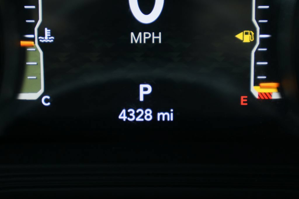 Used 2024 Jeep Wrangler Unlimited Sport AWD/4WD image 15