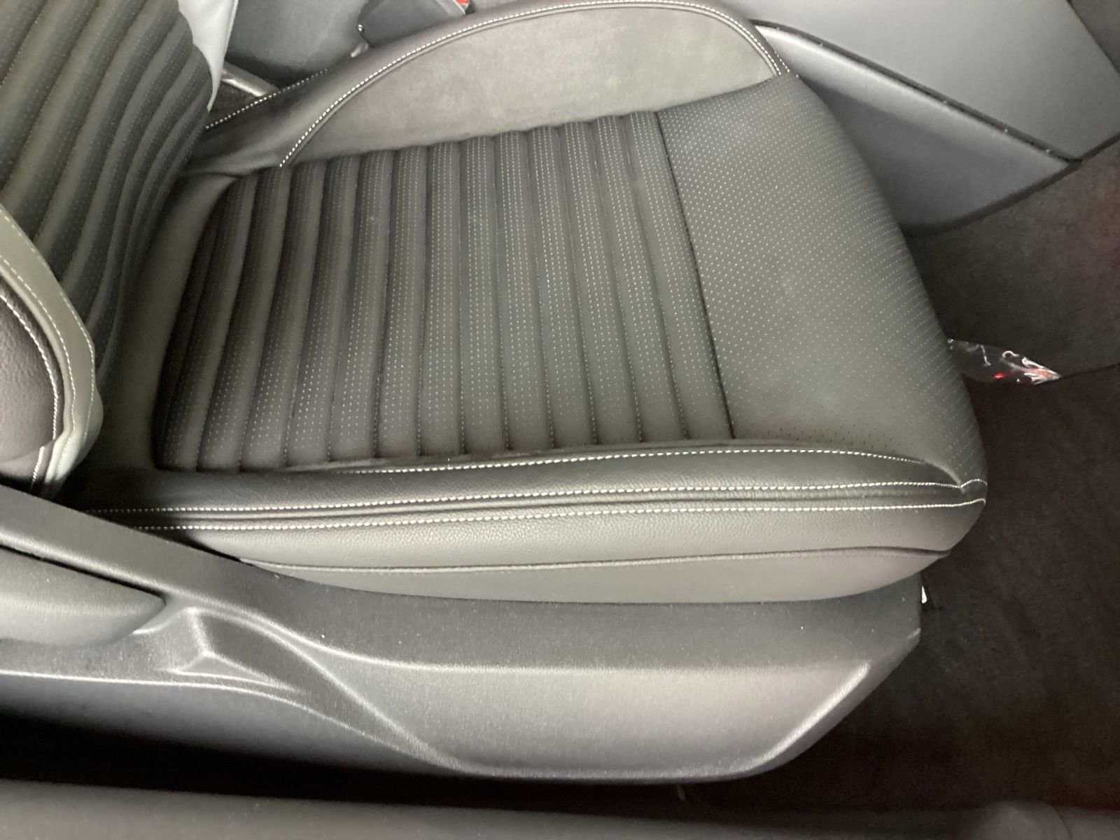 Used 2025 Ford Mustang GT image 22