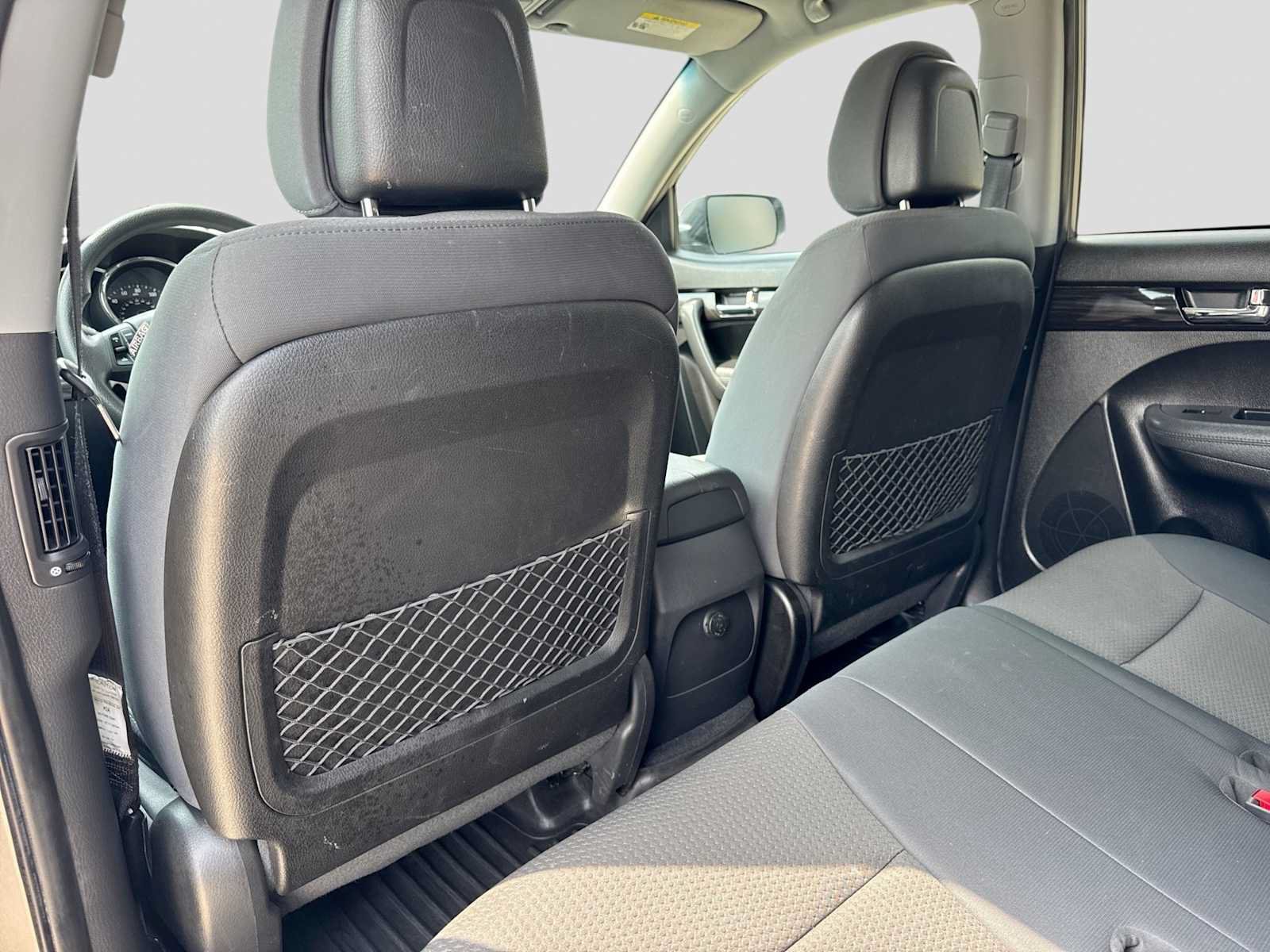 Used 2013 Kia Sorento LX w/ Convenience Pkg FWD image 17