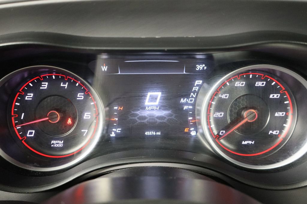 Used 2023 Dodge Charger SXT image 11
