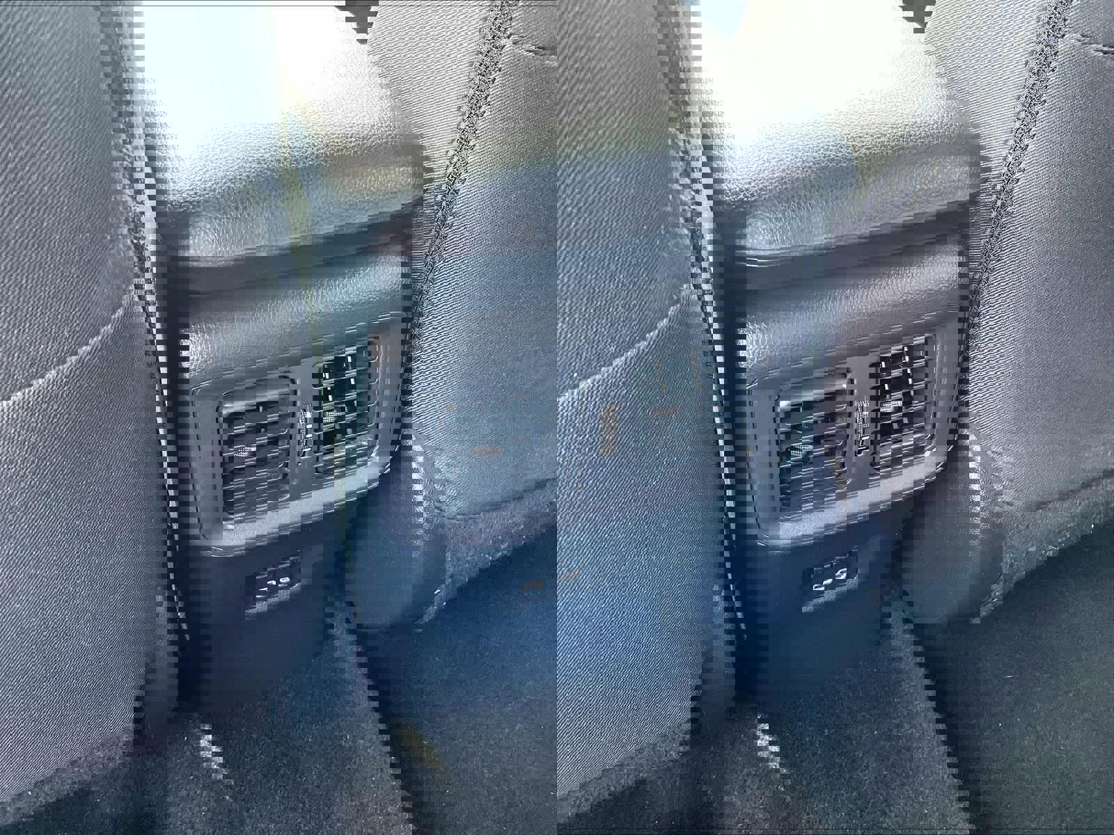 Used 2025 Toyota RAV4 XLE image 28