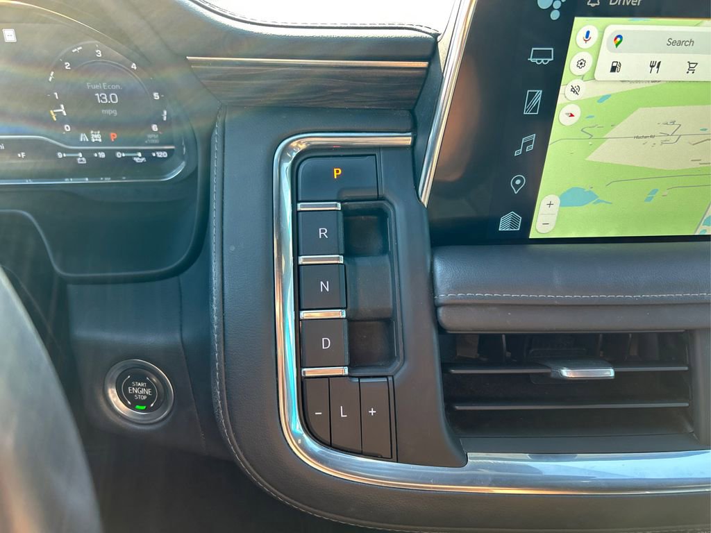 Used 2023 Chevrolet Suburban Z71 w/ Luxury Package AWD/4WD image 25