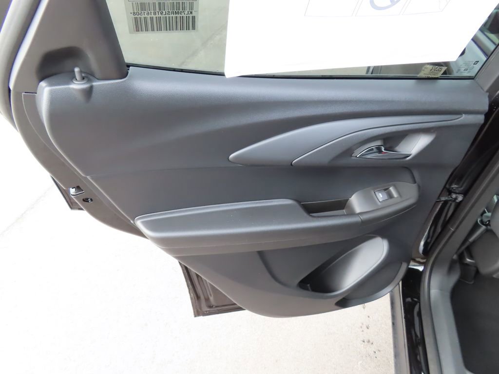 New 2026 Chevrolet TrailBlazer LT w/ Convenience Package AWD/4WD image 23