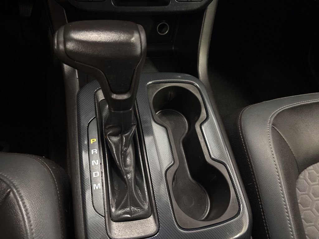 Used 2015 Chevrolet Colorado Z71 AWD/4WD image 21