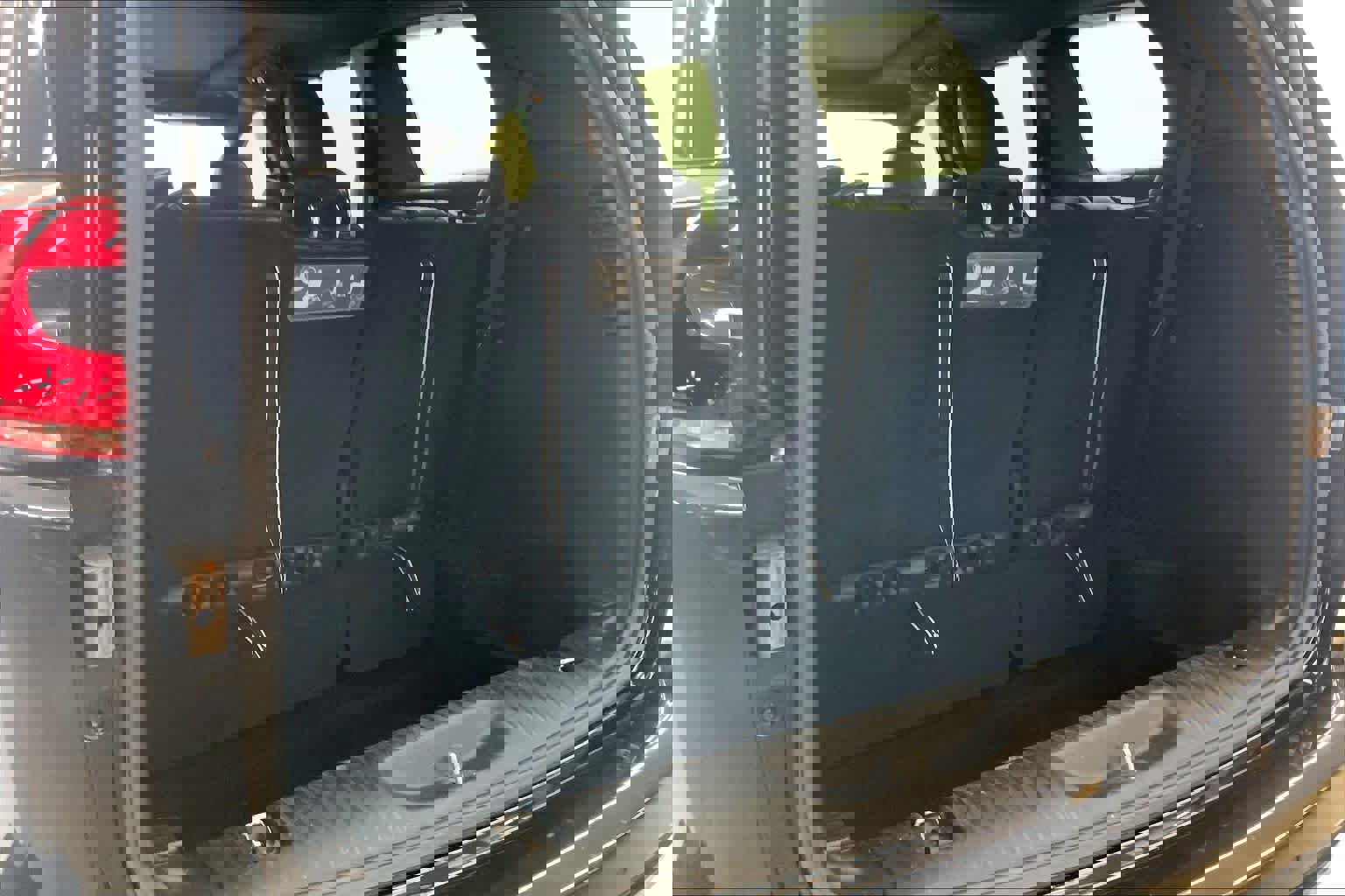 Used 2021 Chrysler Pacifica Limited w/ Uconnect Theater Family Group image 13