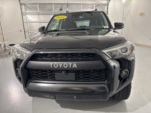 Used 2024 Toyota 4Runner TRD Pro AWD/4WD image 2