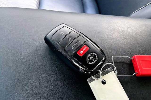 Used 2024 Toyota Crown w/ Advanced Technology Package image 32