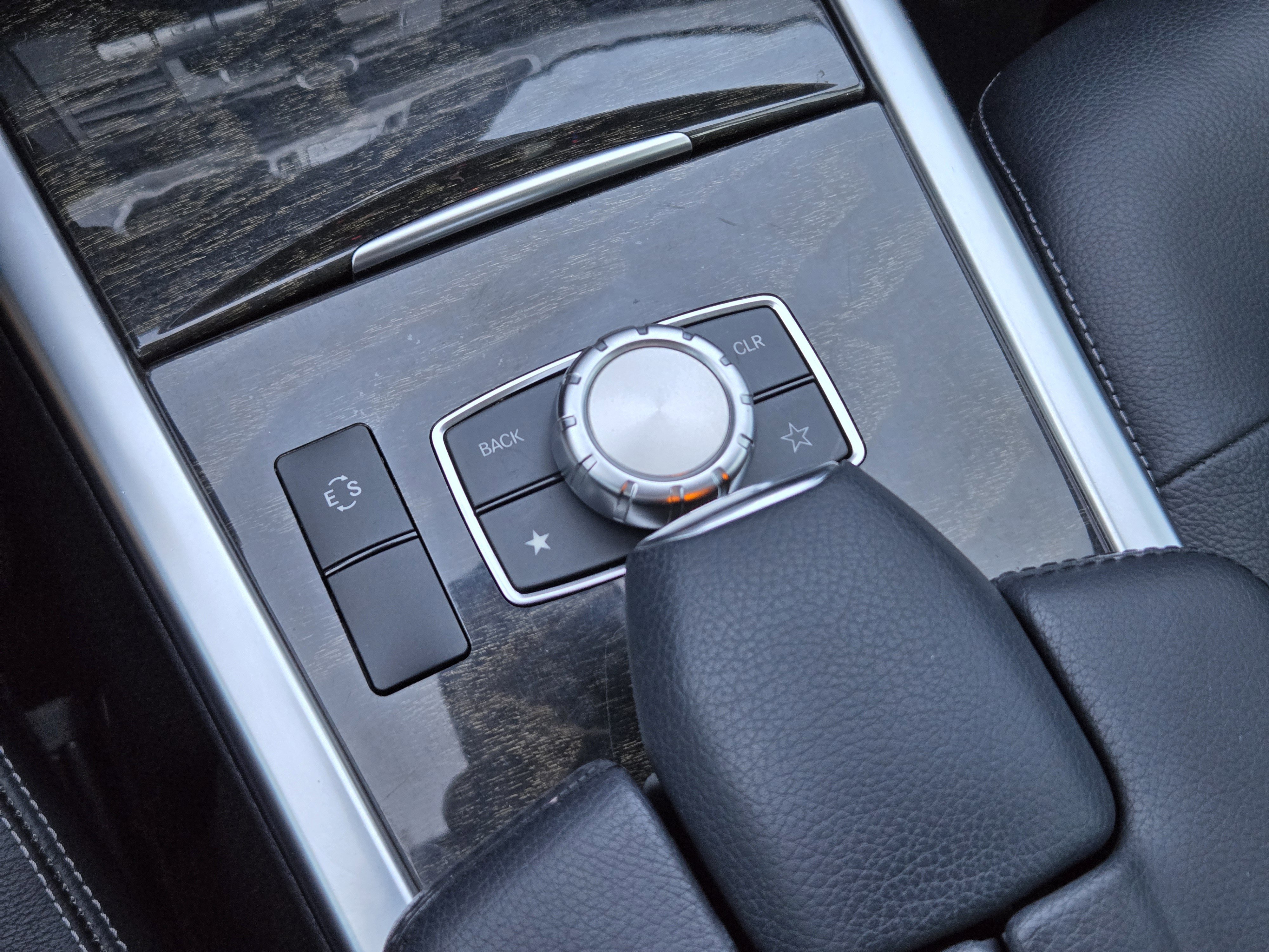 Used 2015 Mercedes-Benz E 350 Sedan image 26