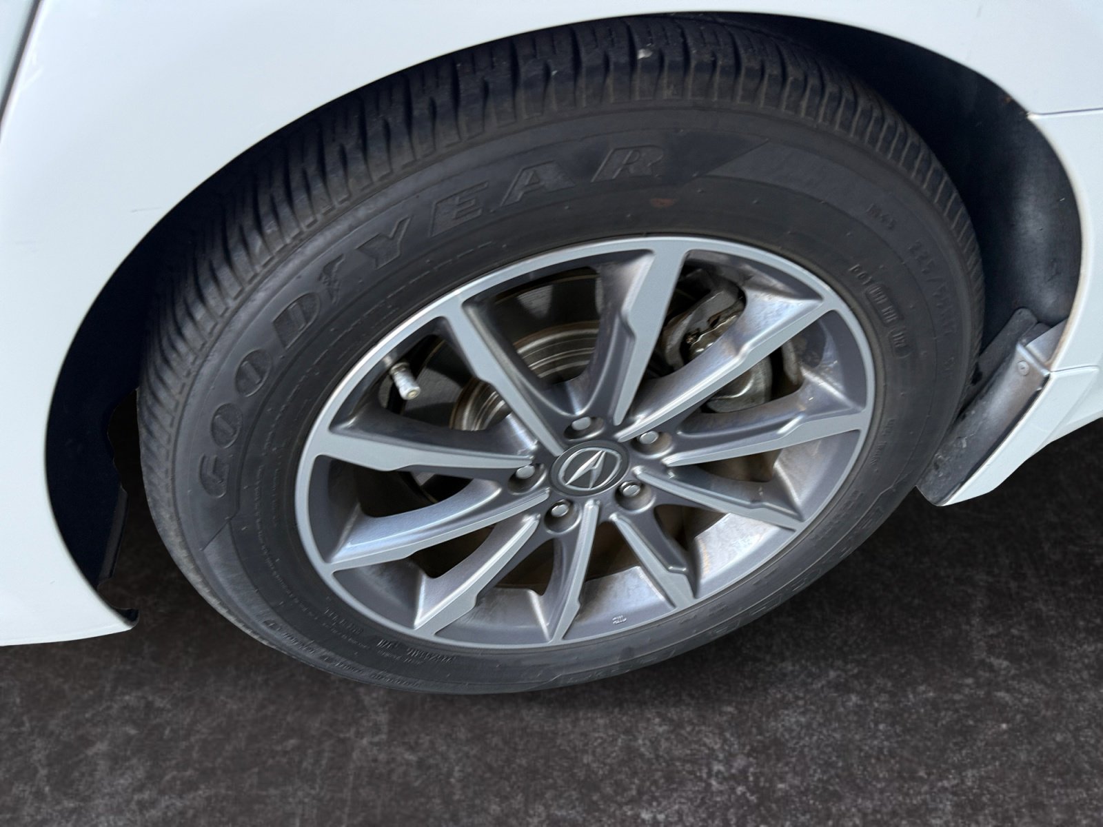 Used 2020 Acura TLX image 14