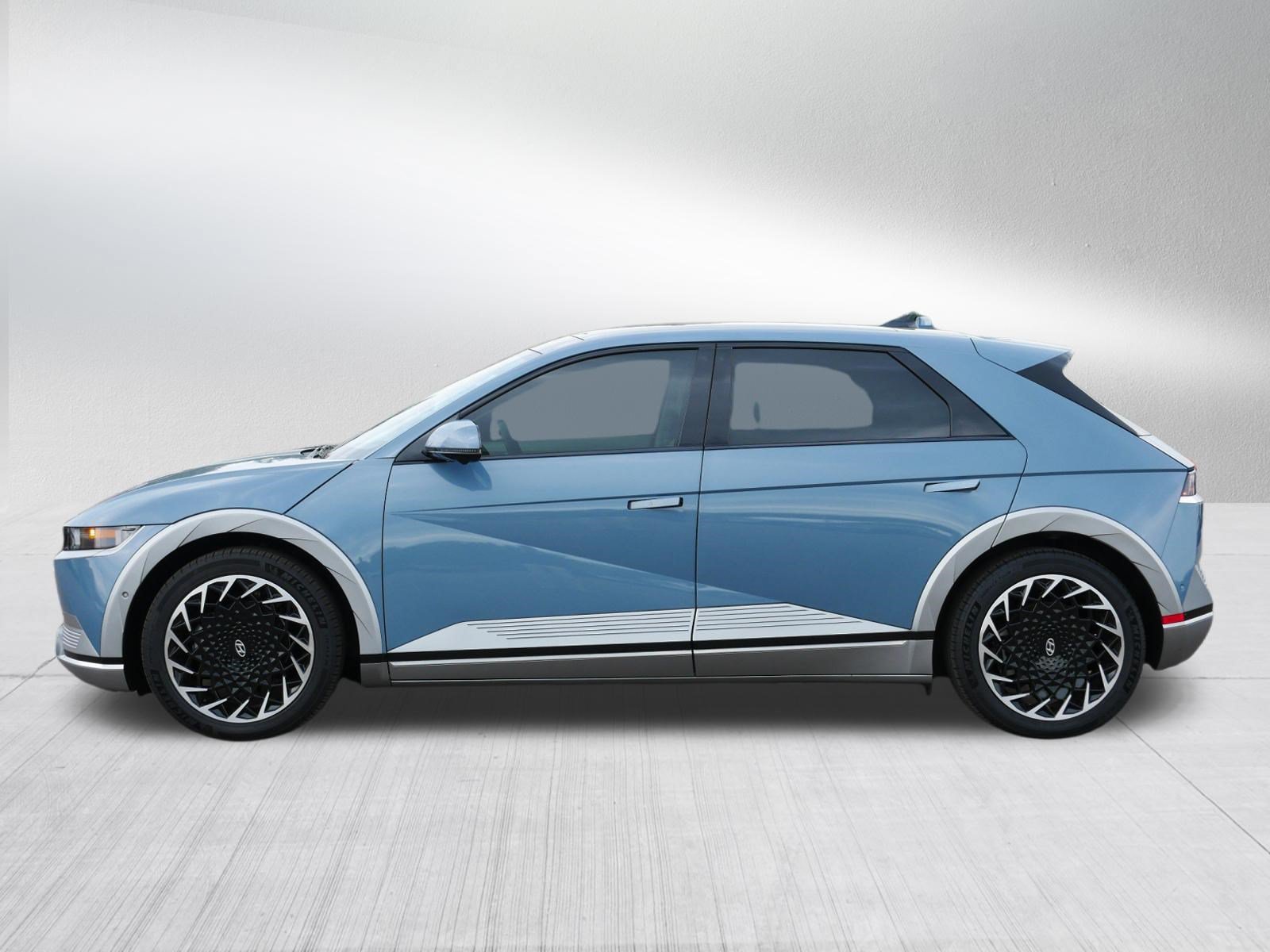 Certified 2024 Hyundai Ioniq 5 Limited AWD/4WD image 4