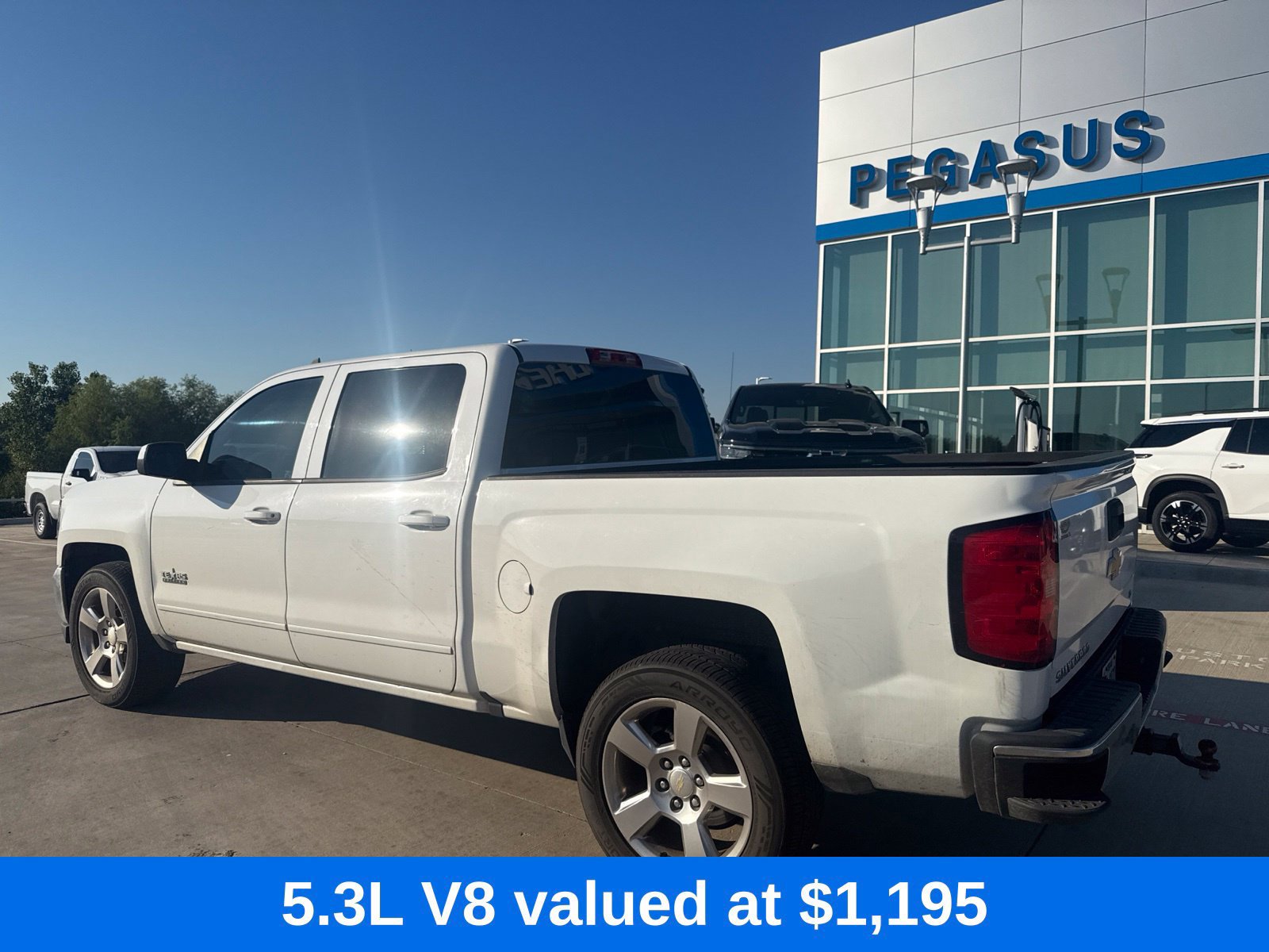 Used 2017 Chevrolet Silverado 1500 LT w/ Texas Edition RWD image 3