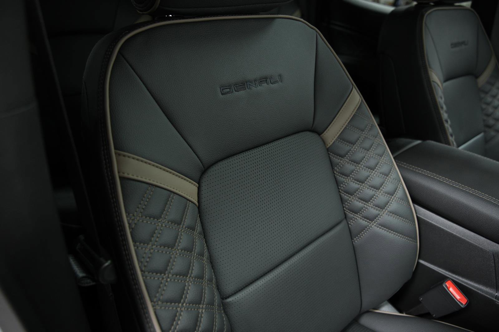 New 2026 GMC Canyon Denali image 16