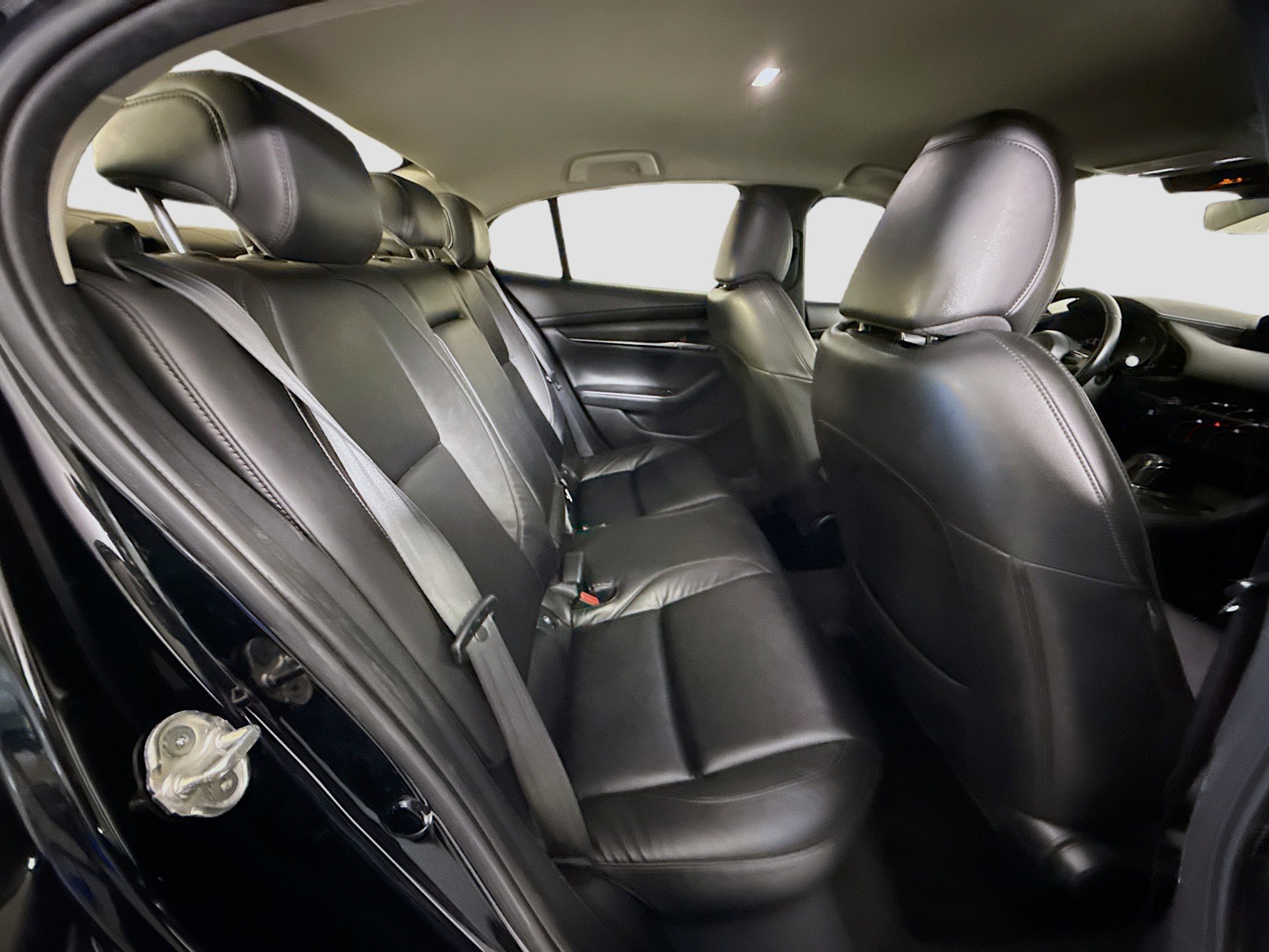 Used 2020 MAZDA MAZDA3 Sedan w/ Select Package image 27