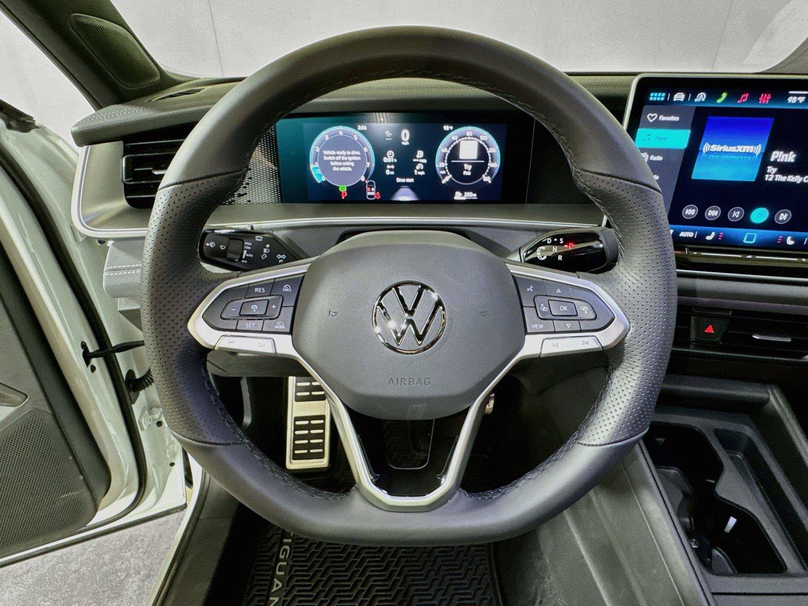 New 2026 Volkswagen Tiguan SE R-Line FWD image 6