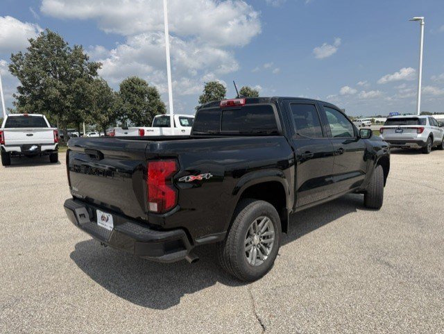 Used 2024 Chevrolet Colorado LT w/ LT Convenience Package II AWD/4WD image 9