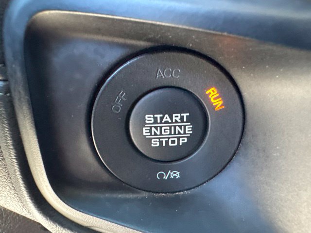 Used 2024 Jeep Wrangler Unlimited Sahara AWD/4WD image 21