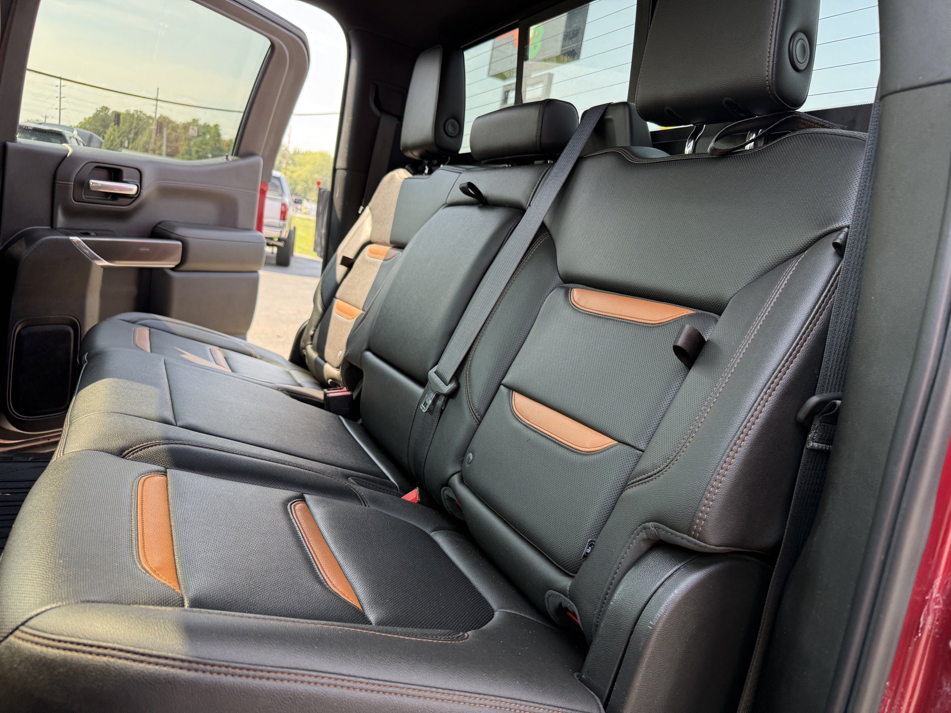 Used 2019 GMC Sierra 1500 AT4 w/ AT4 Premium Package AWD/4WD image 33