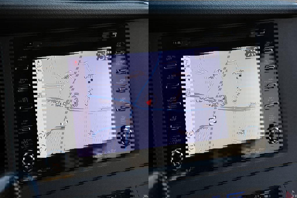 Used 2018 Toyota Sienna XLE image 14