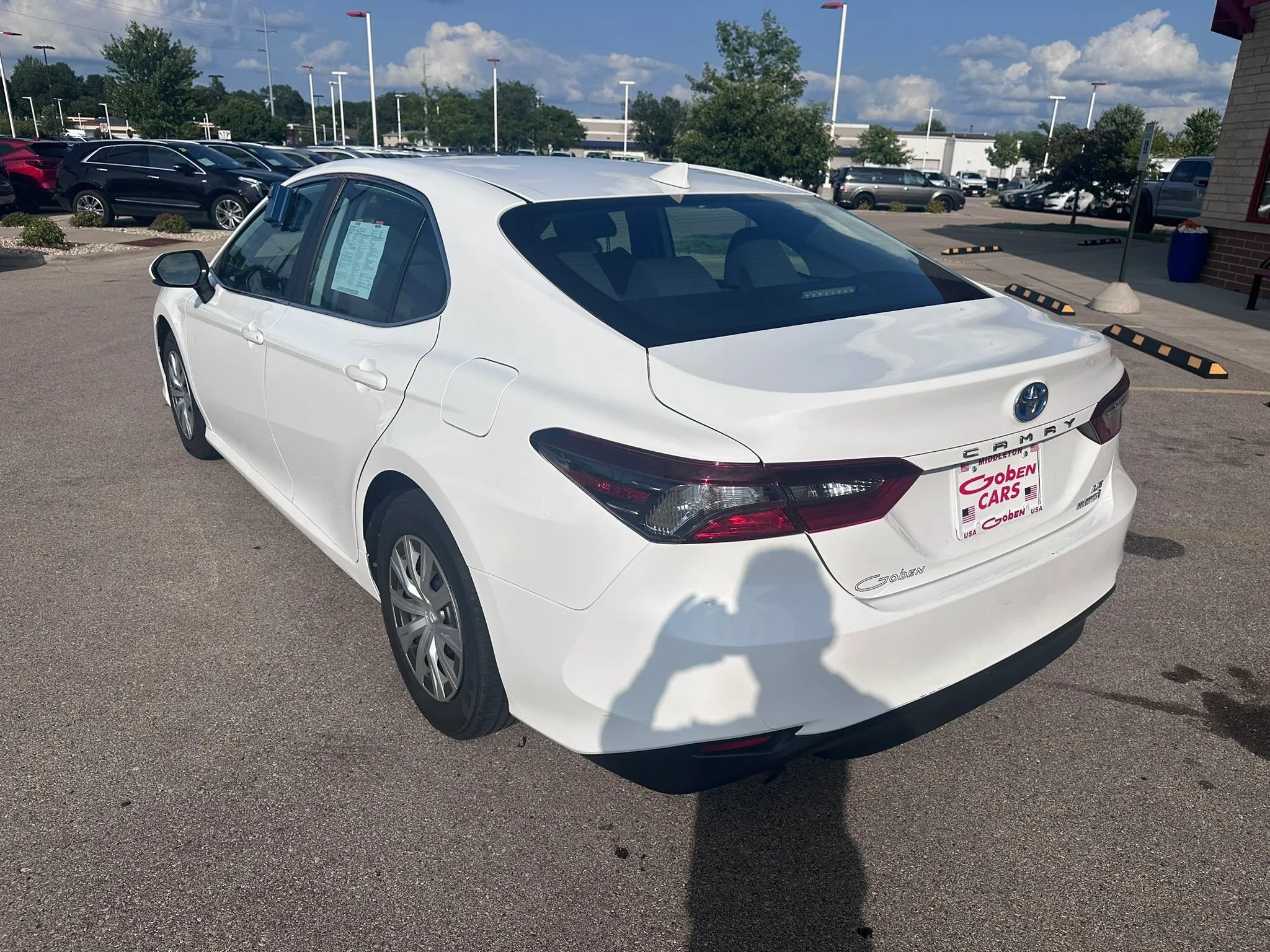 Used 2022 Toyota Camry LE FWD image 7