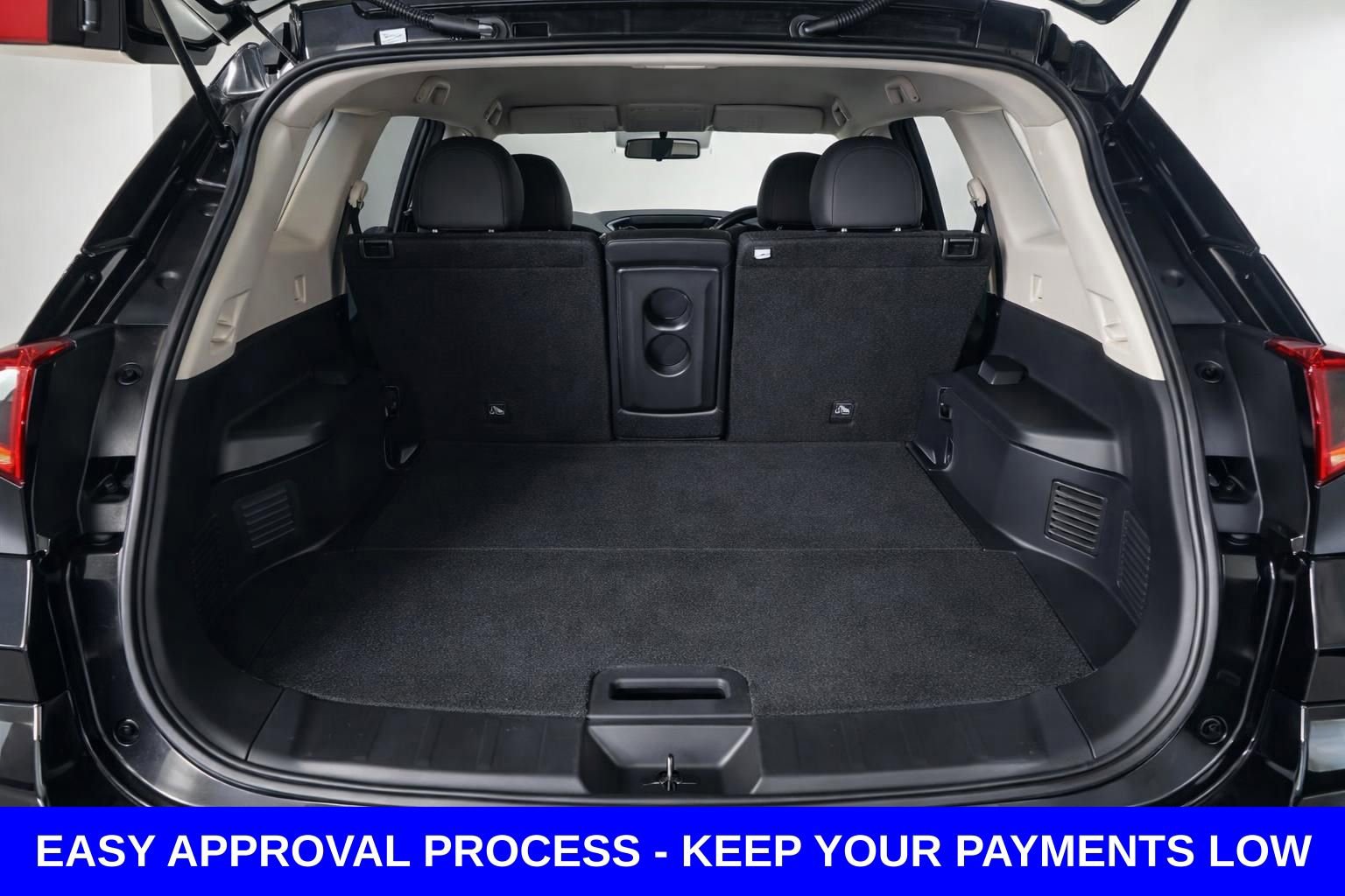 Used 2019 Nissan Rogue S AWD/4WD image 16