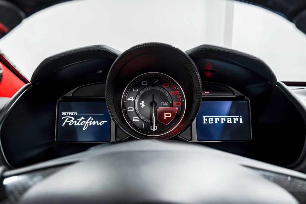 Used 2020 Ferrari Portofino RWD image 14