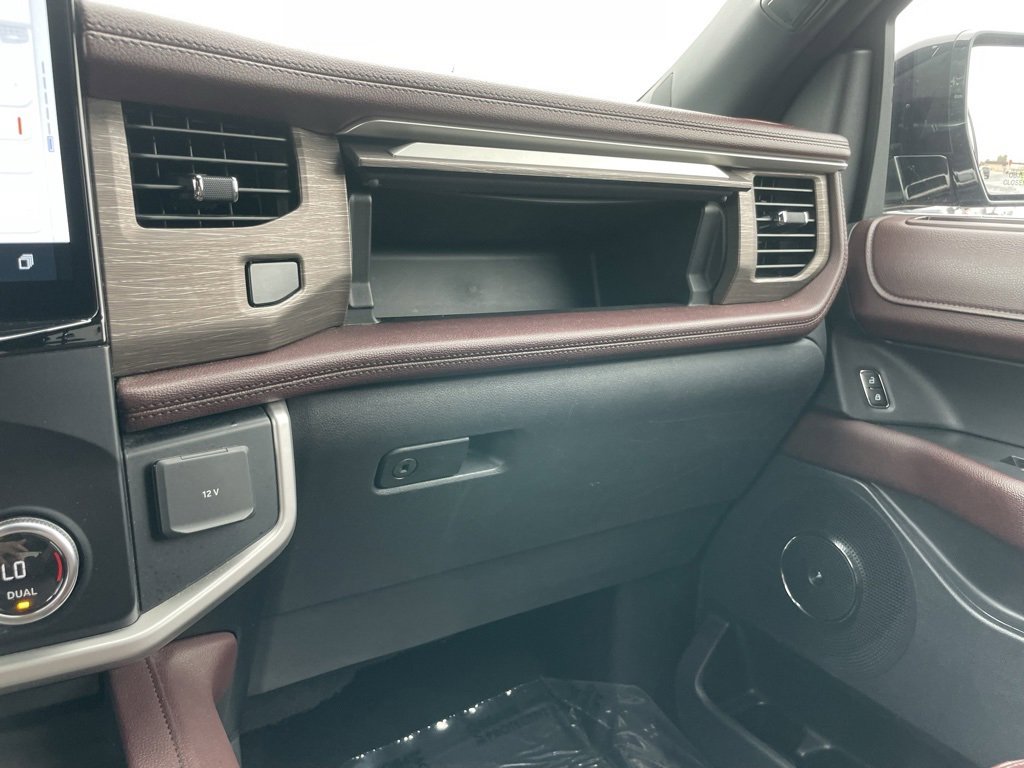 Used 2024 Ford Expedition Max Limited image 54