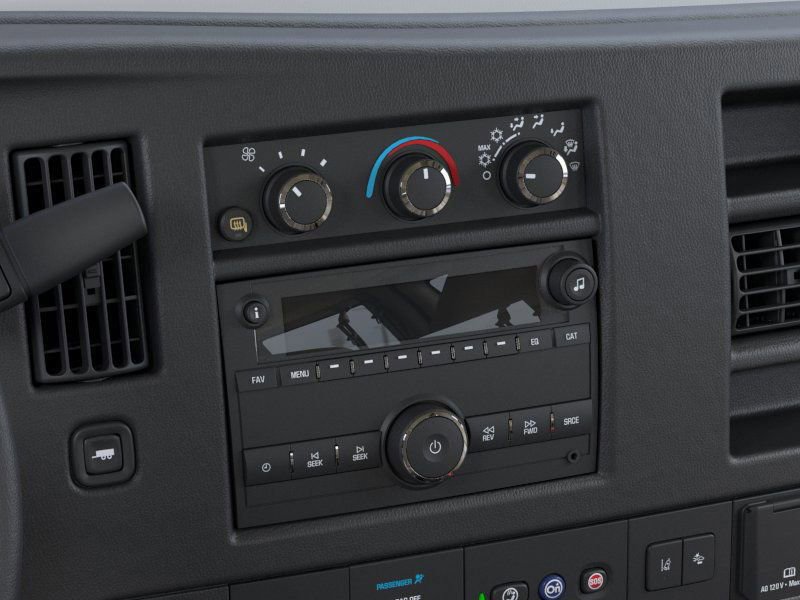 New 2025 GMC Savana 2500 LT w/ LT Preferred Equipment Group image 20