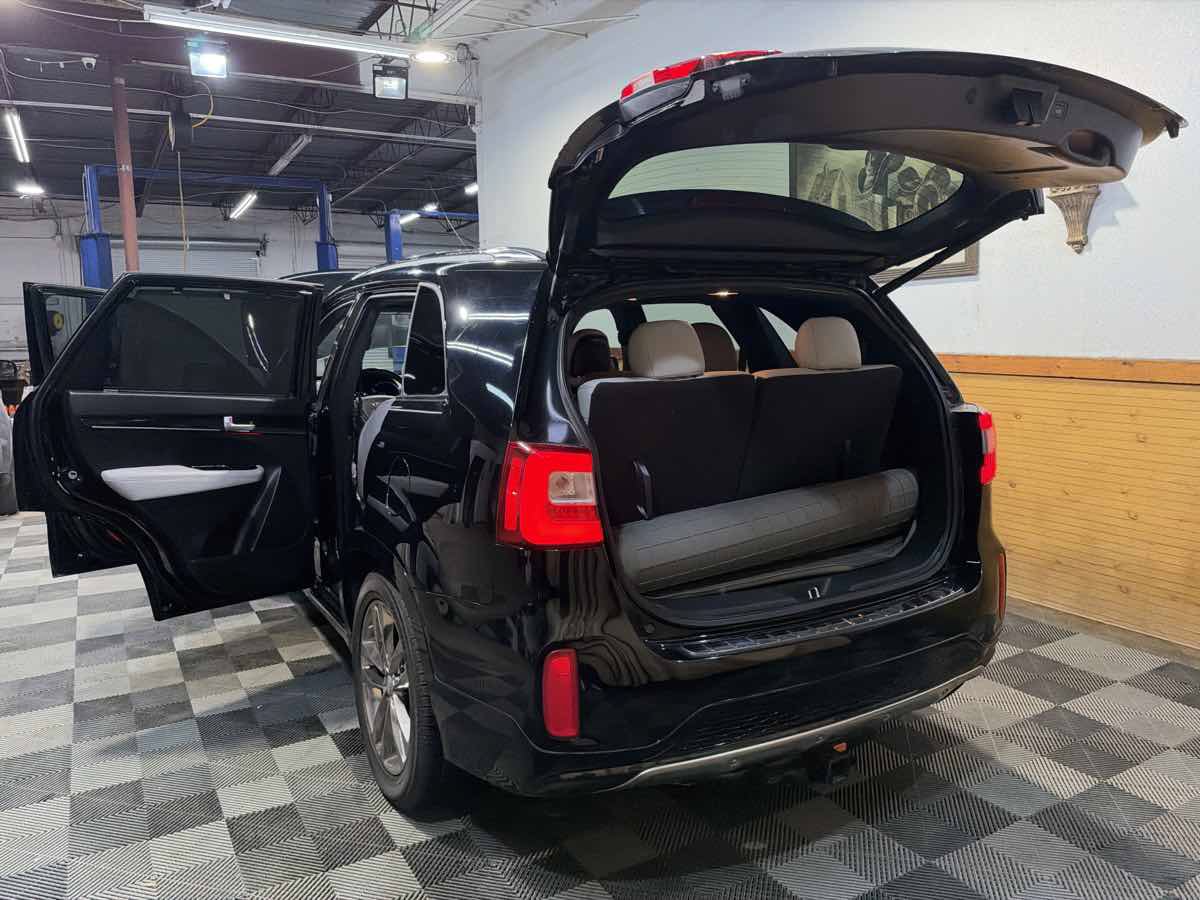 Used 2015 Kia Sorento SX FWD image 11