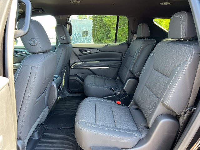 New 2026 Chevrolet Traverse LT w/ Driver Confidence Package AWD/4WD image 4