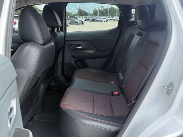 Used 2025 Nissan Kicks SR FWD image 13
