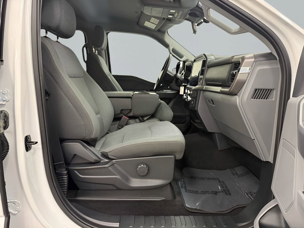 Used 2025 Ford F150 XLT w/ Equipment Group 301A Standard image 11