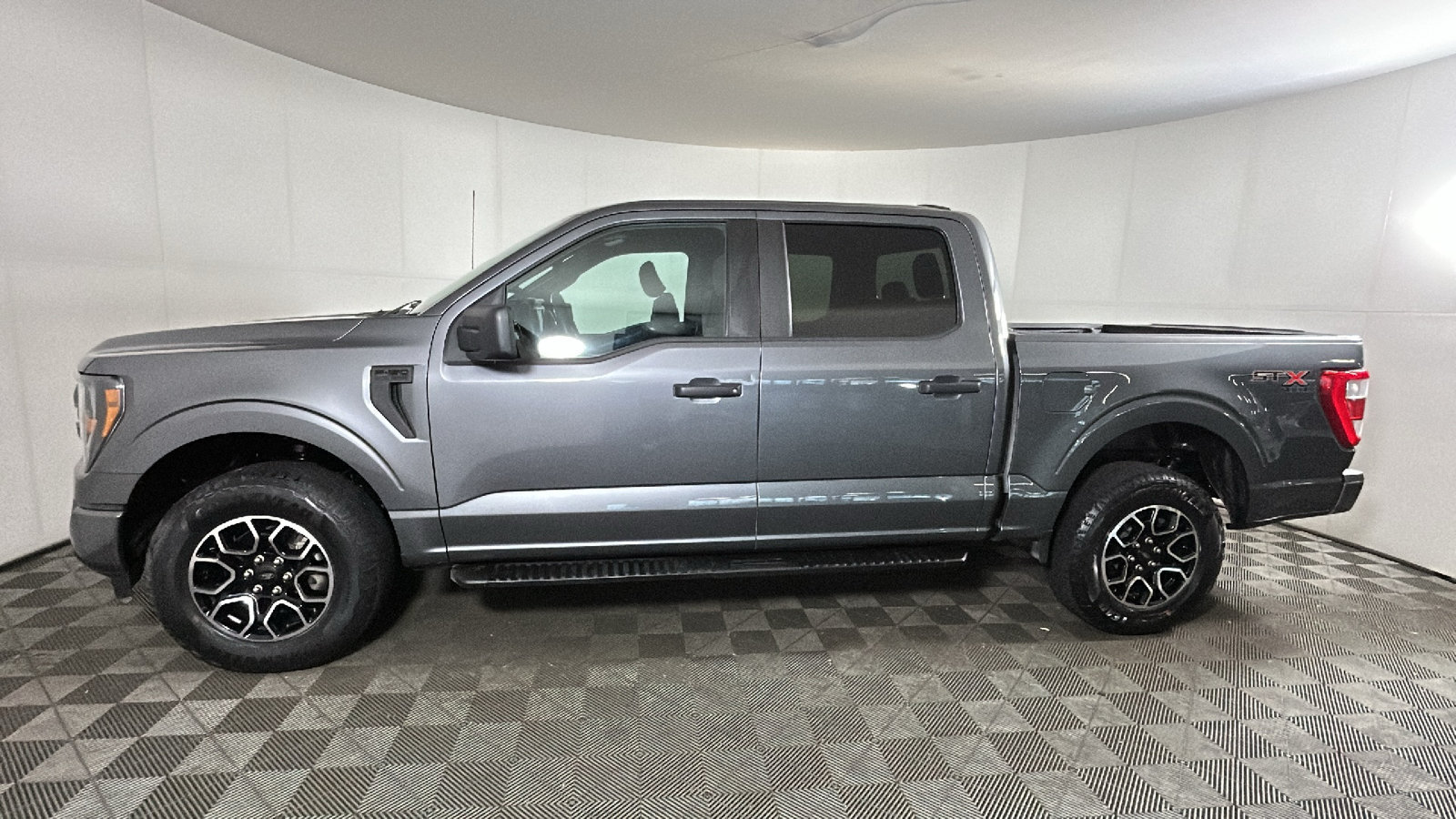 Used 2023 Ford F150 XL w/ XL STX Apperance Package AWD/4WD image 6