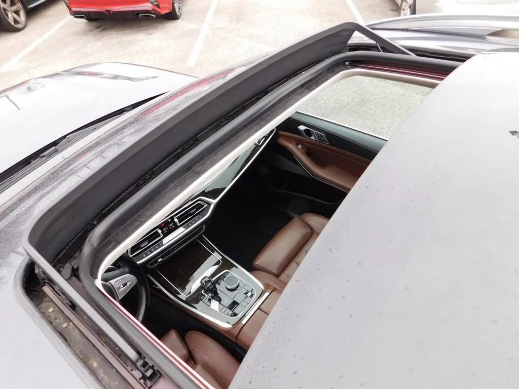 Used 2019 BMW X7 xDrive50i w/ Premium Package image 11