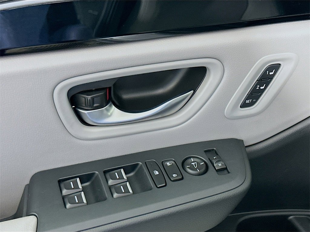 New 2025 Honda Pilot EX-L image 21